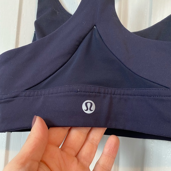 Lululemon bra - Picture 3 of 6